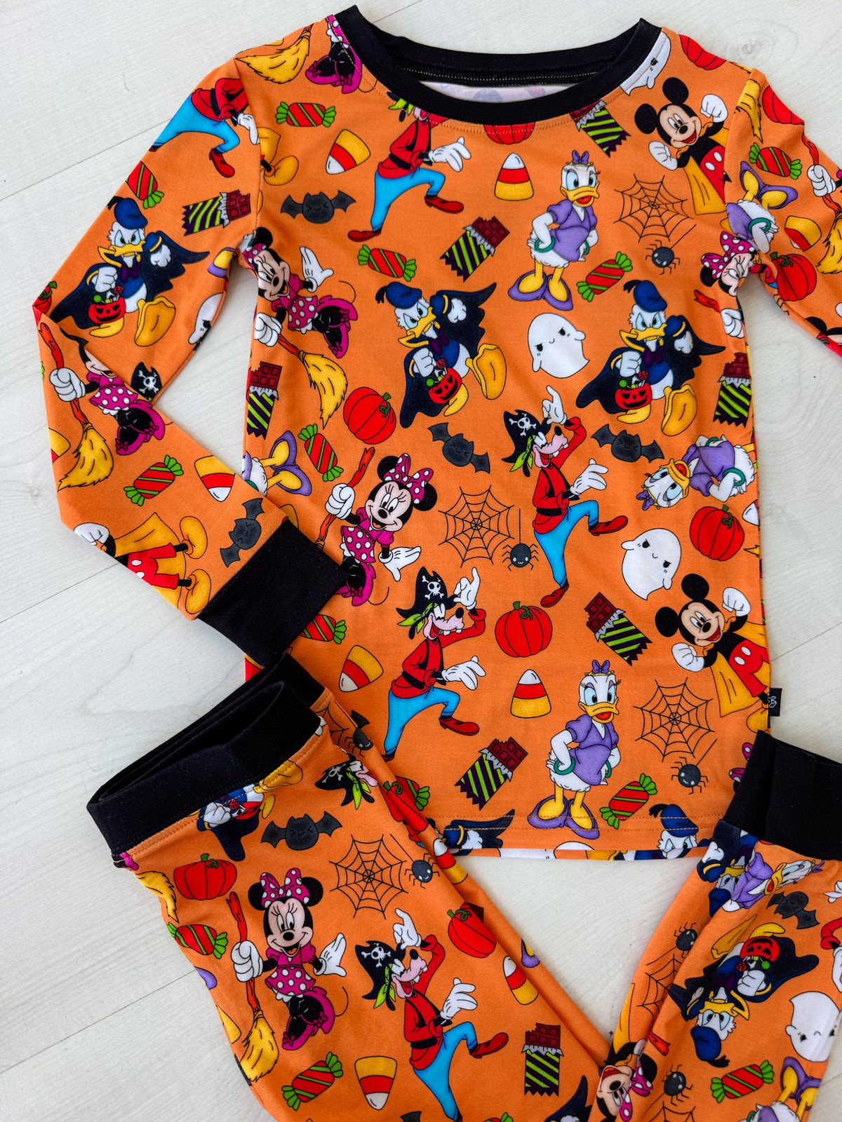 Mainstreet Halloween: 2 Piece Set