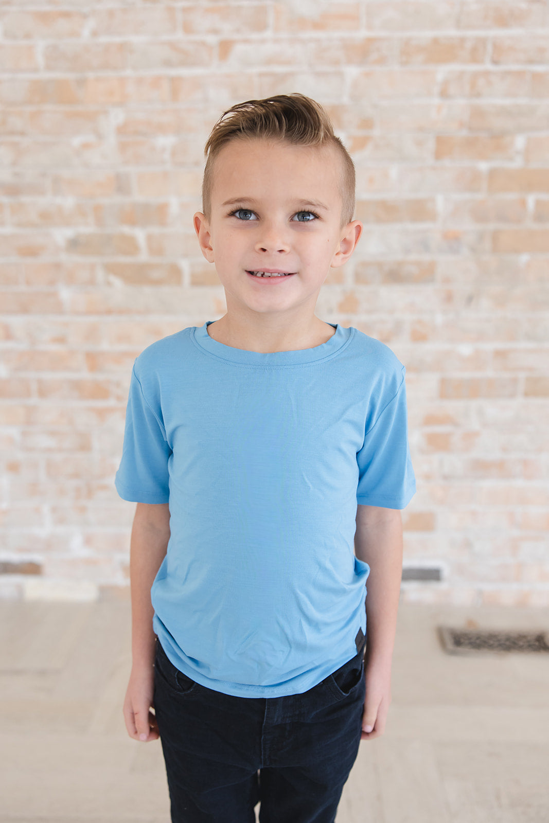 (SOLID) Paradise Falls - Everyday Tee