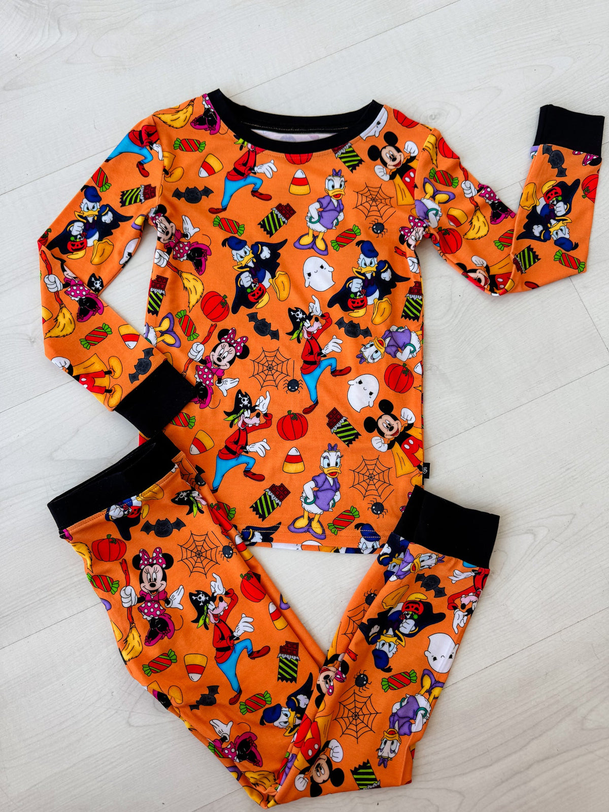 Mainstreet Halloween: 2 Piece Set