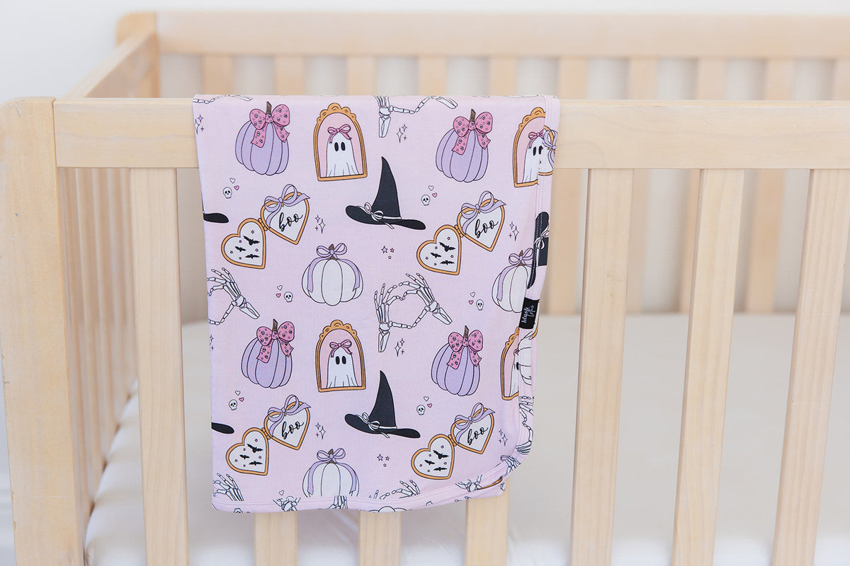 Bows & Boos - Lightweight Blanket