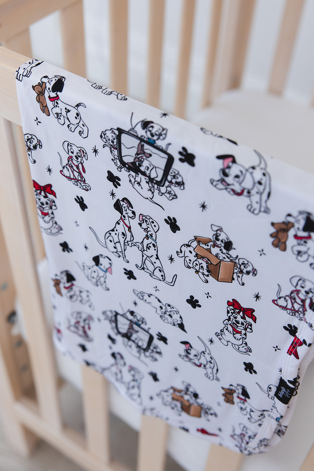 Spot of Cheer - Lightweight Blanket