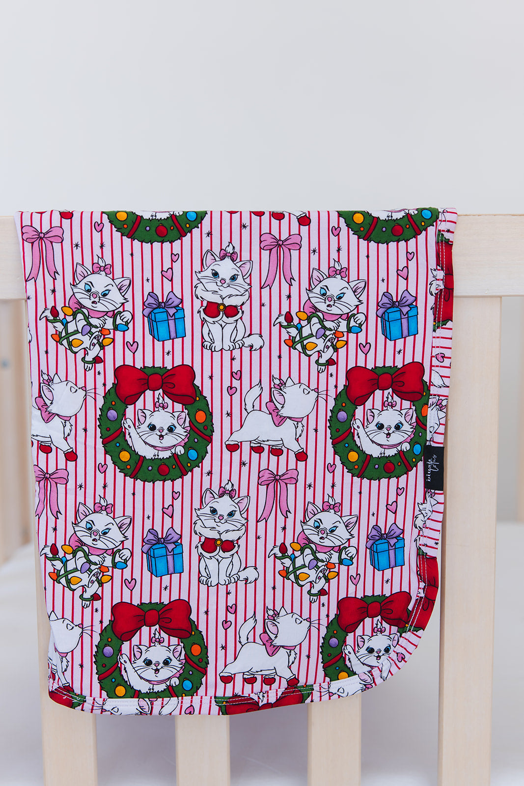 Wreath & Whiskers - Lightweight Blanket