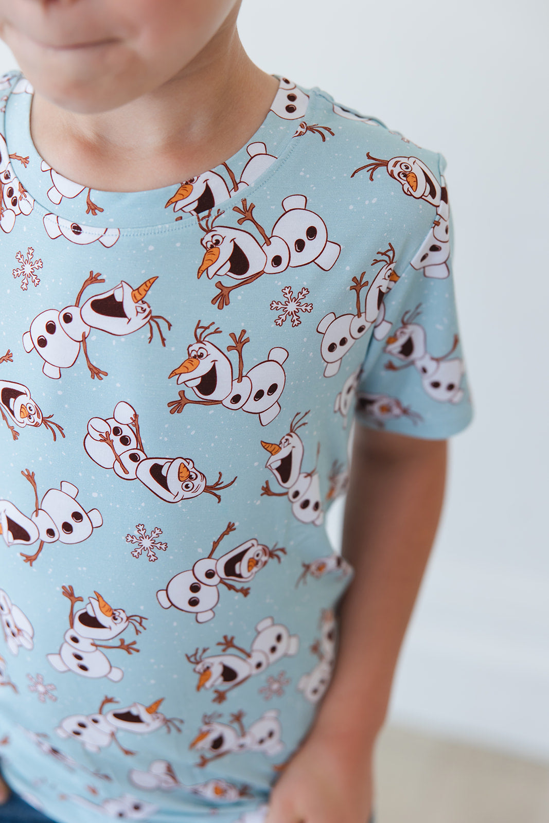 Warm Hugs - Everyday Tee