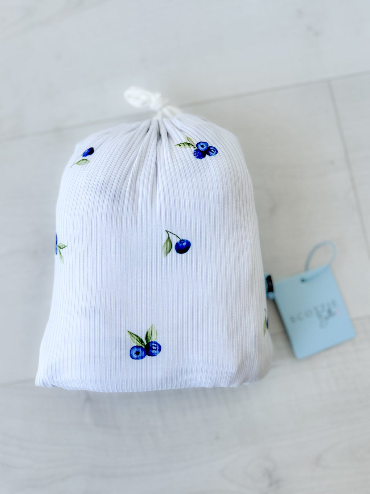 So Berry Sweet: Lightweight Blanket