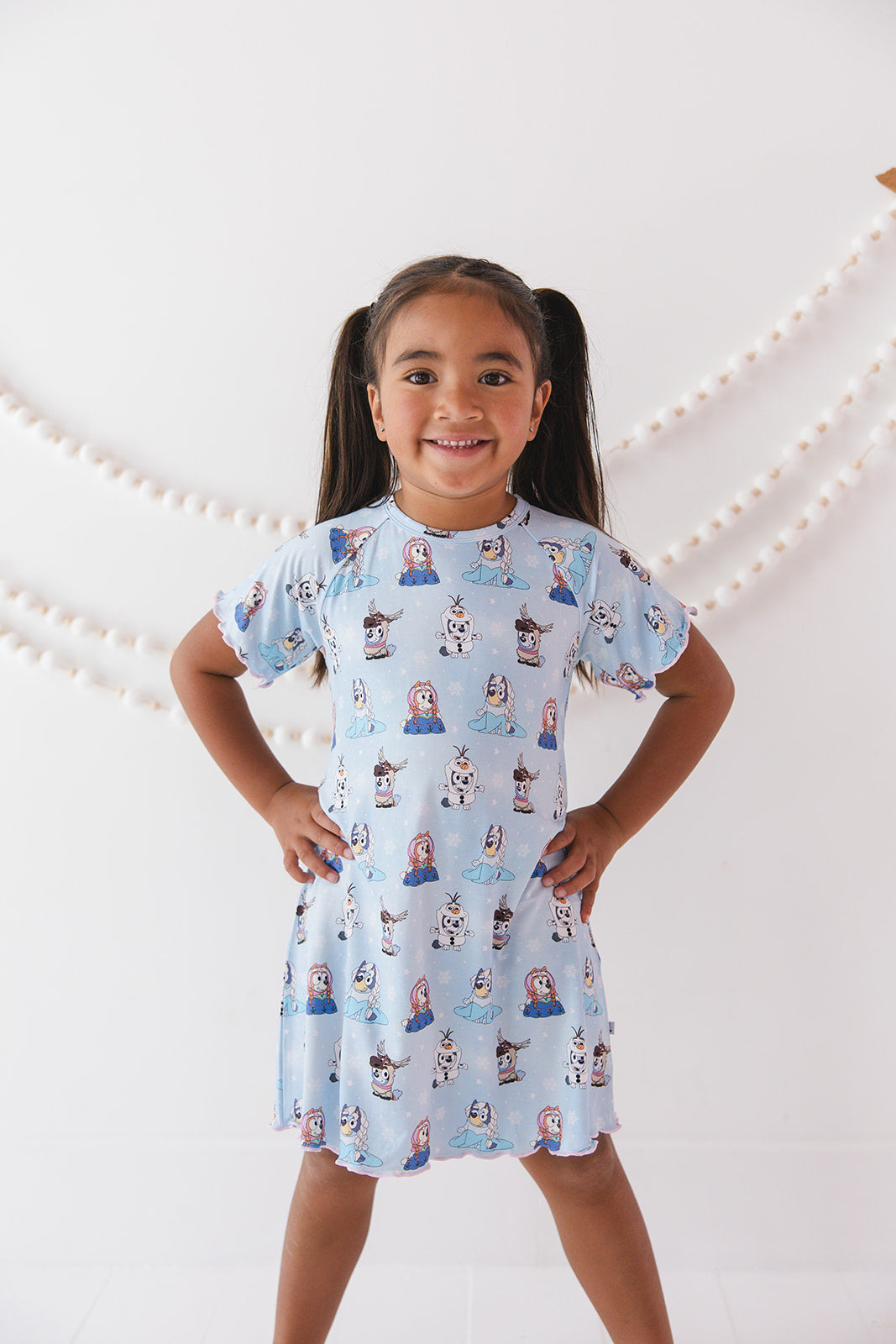 Frosty Friends: Nightgown