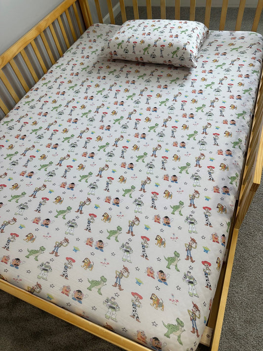 Toys in Tow: Twin Fitted Sheet & Pillow Case